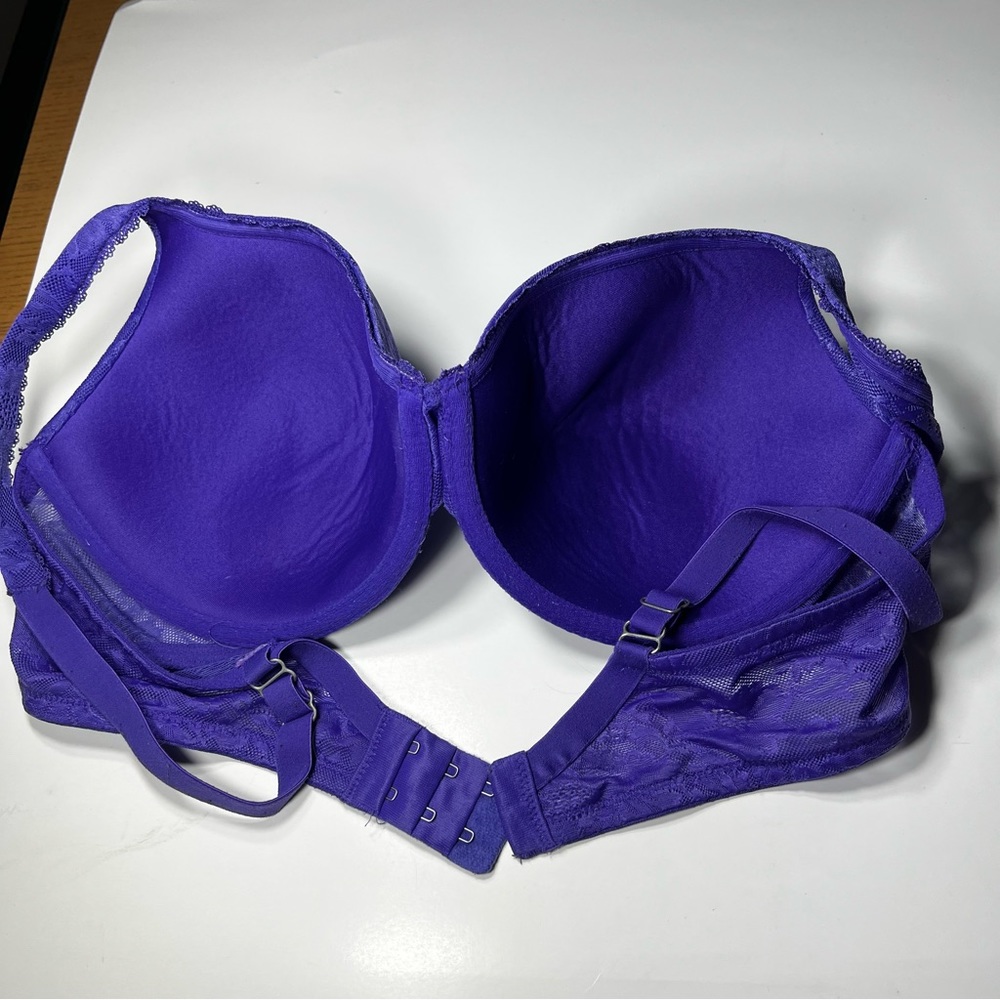 Victoria Secret 38C Underwire Body by Victoria Lined Perfect Coverage. - Picture 3 of 4